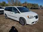 2014 CHRYSLER Town & Country