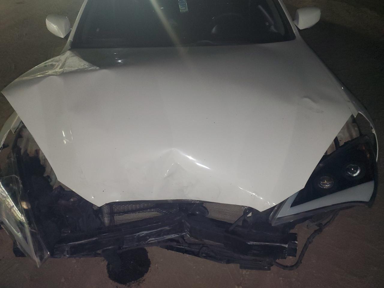 2010 HYUNDAI GENESIS