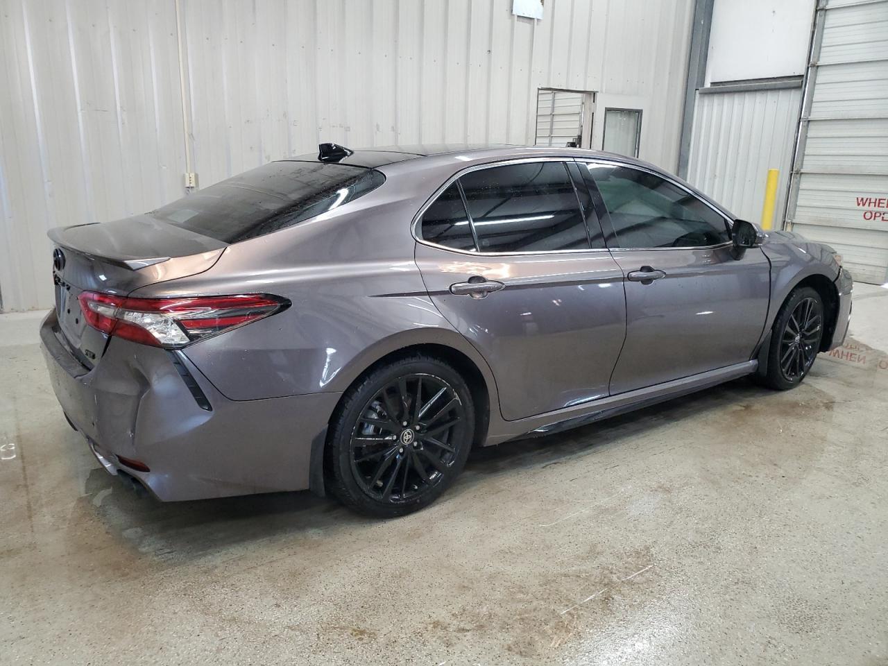 2024 TOYOTA CAMRY