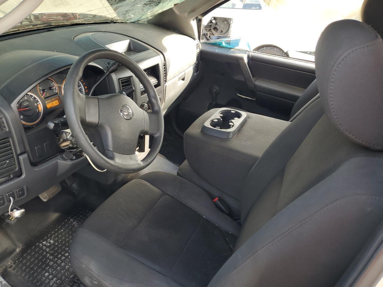 2011 NISSAN Titan