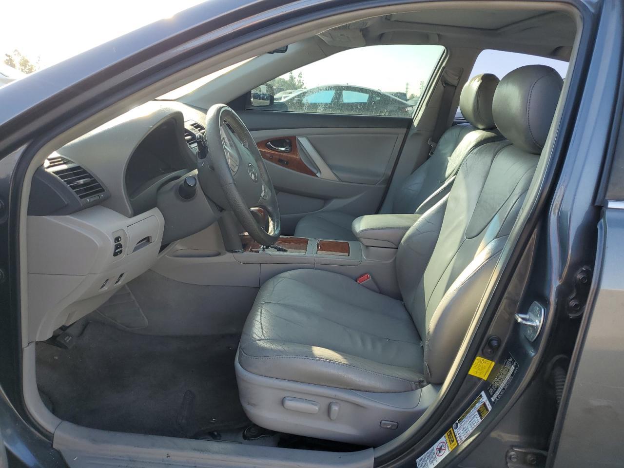 2011 TOYOTA CAMRY