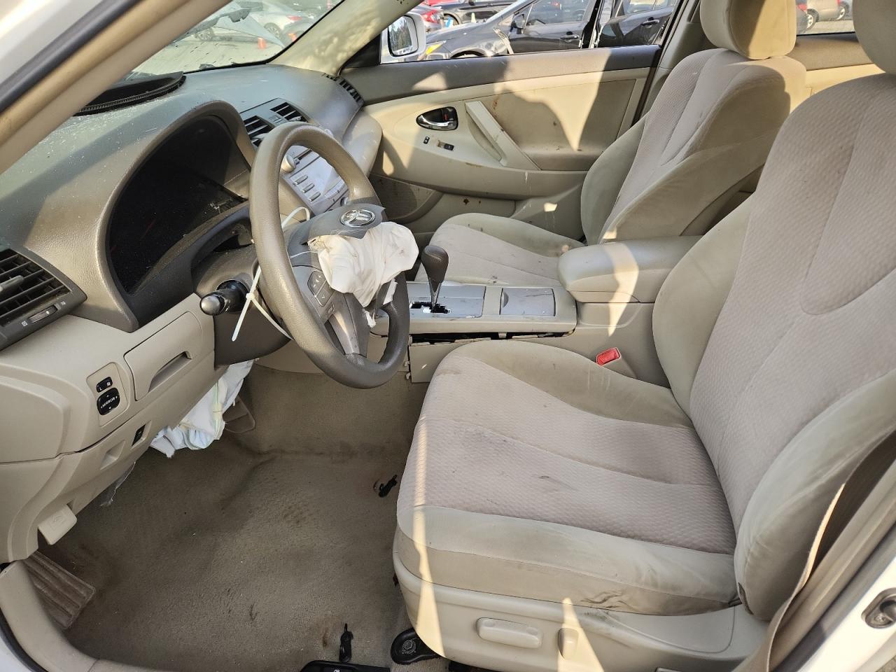2010 TOYOTA CAMRY