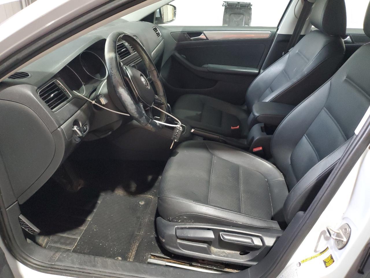 2017 VOLKSWAGEN JETTA