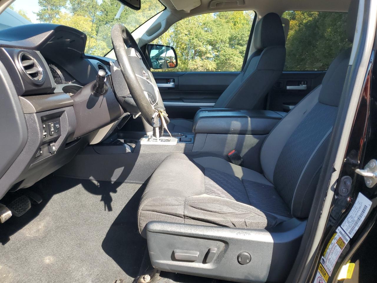 2017 TOYOTA TUNDRA