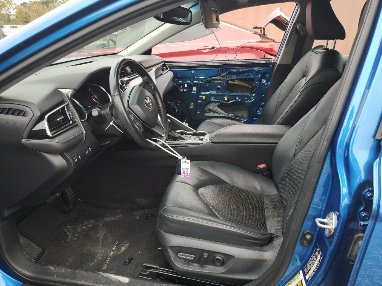 2019 TOYOTA CAMRY