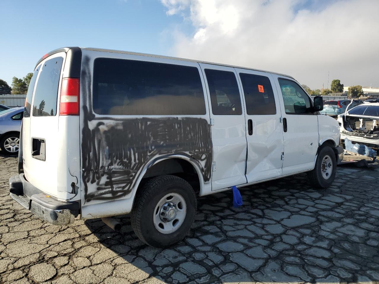 2015 CHEVROLET EXPRESS 2500