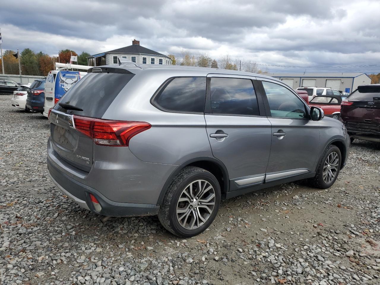 2018 MITSUBISHI outlander