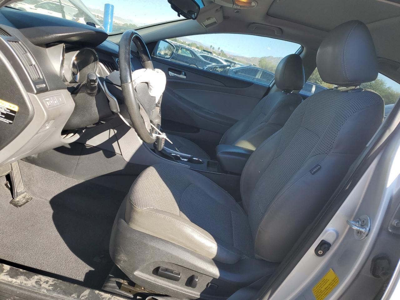 2012 HYUNDAI SONATA