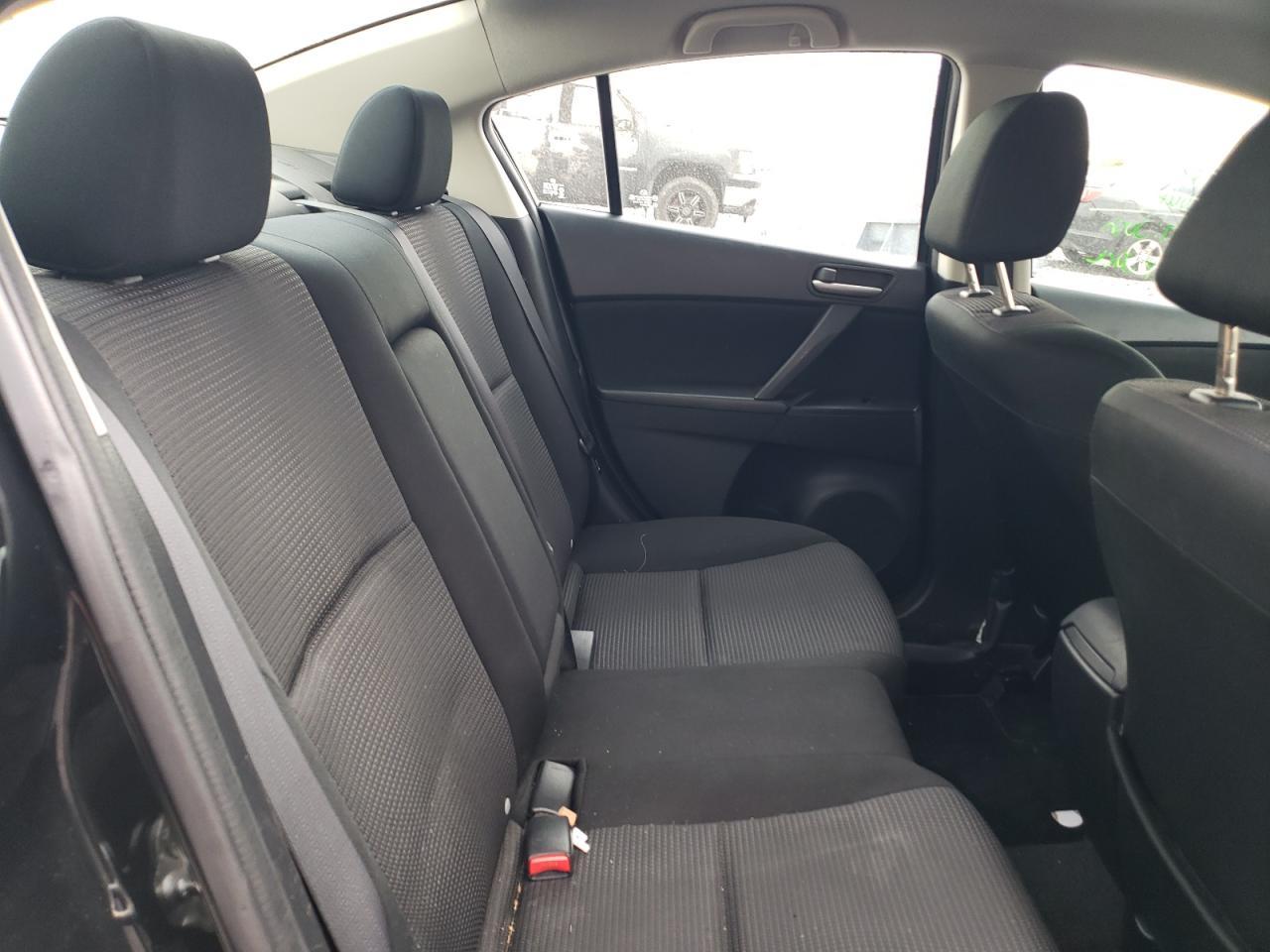 2013 MAZDA 3