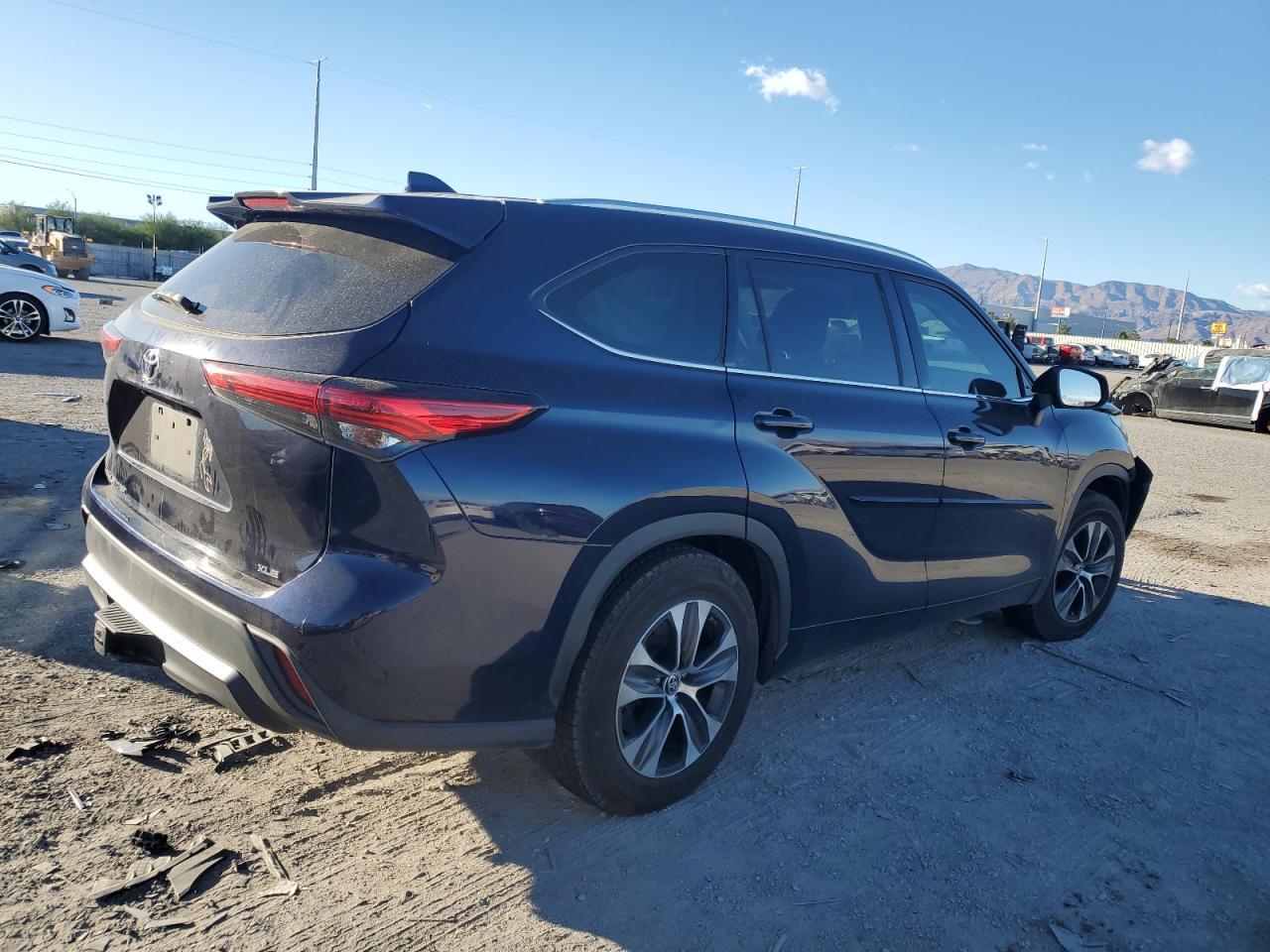 2020 TOYOTA HIGHLANDER