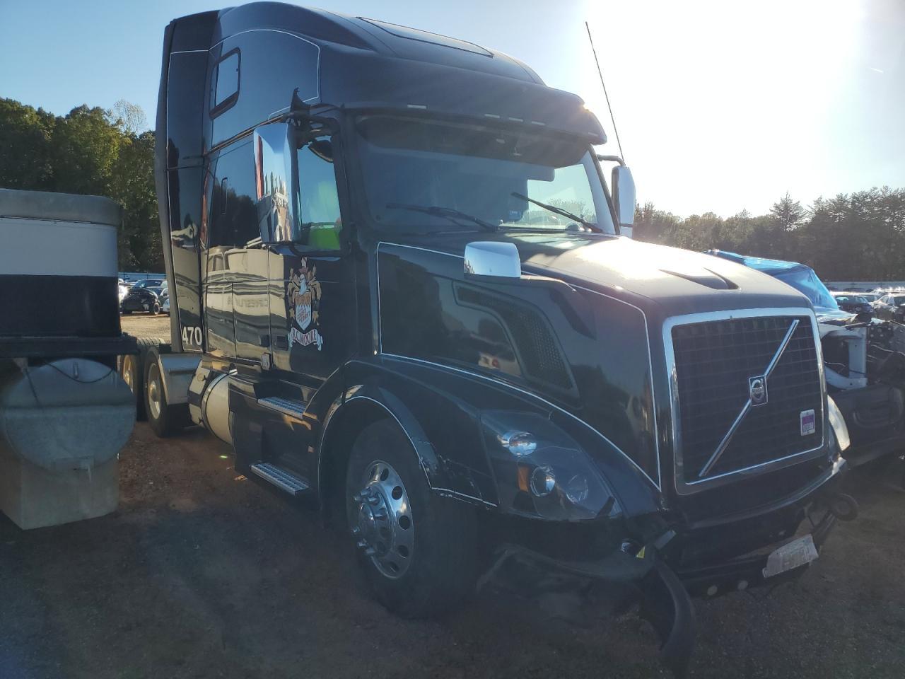 2016 VOLVO VNL