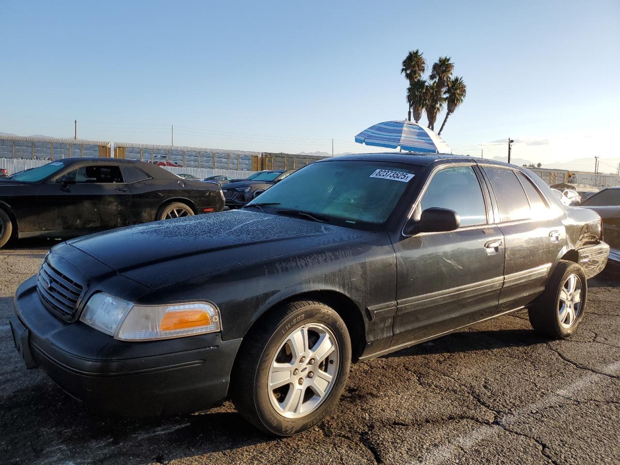 2004 FORD Crown Victoria