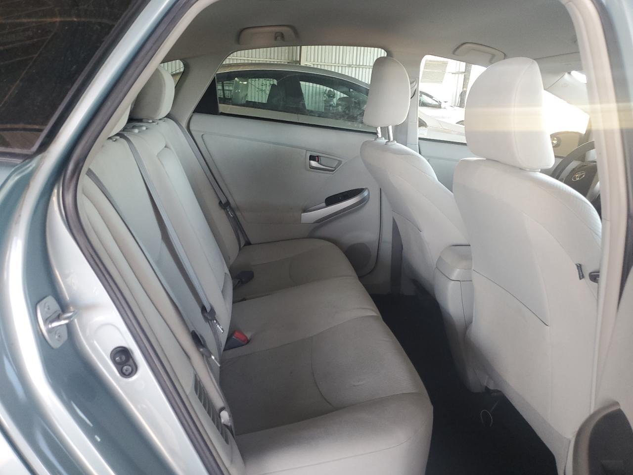 2015 TOYOTA PRIUS