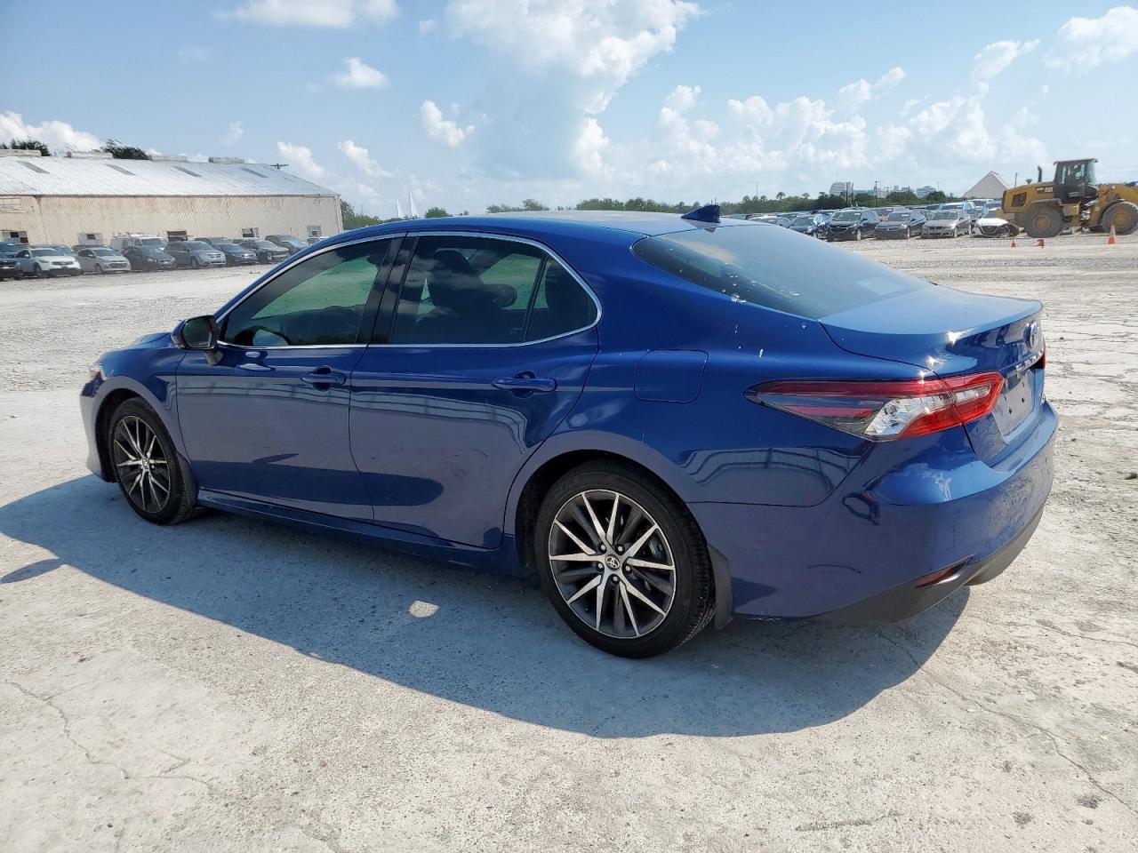 2024 TOYOTA CAMRY