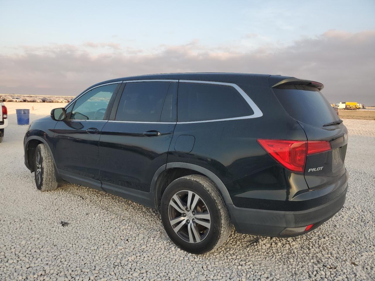 2017 HONDA PILOT