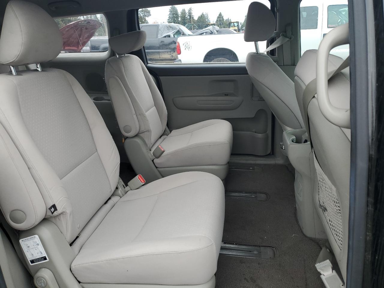 2017 KIA SEDONA