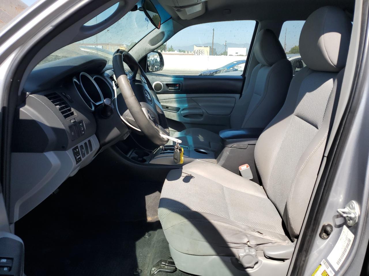 2015 TOYOTA TACOMA