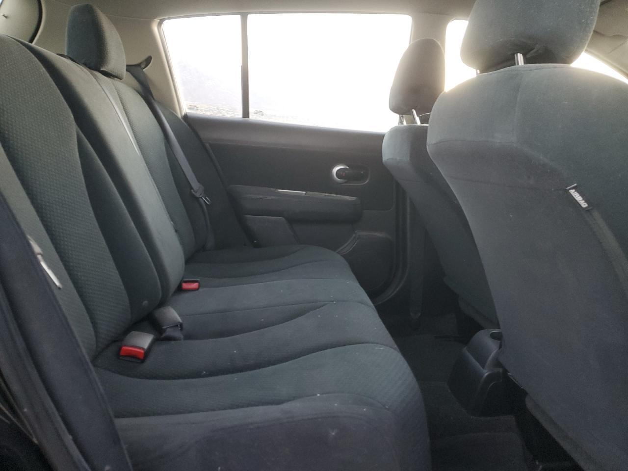 2012 NISSAN VERSA