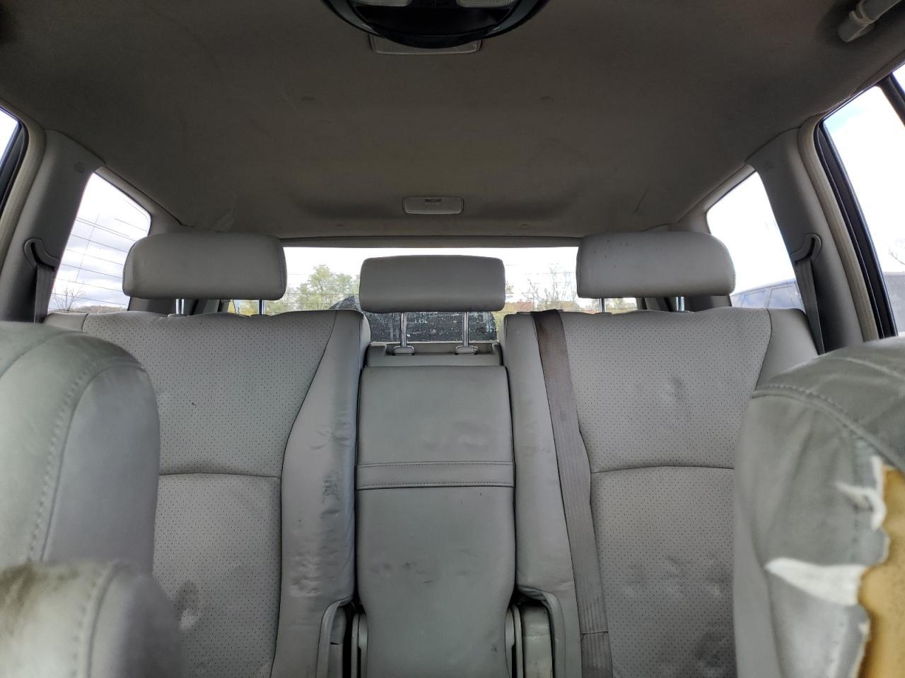 2004 TOYOTA HIGHLANDER