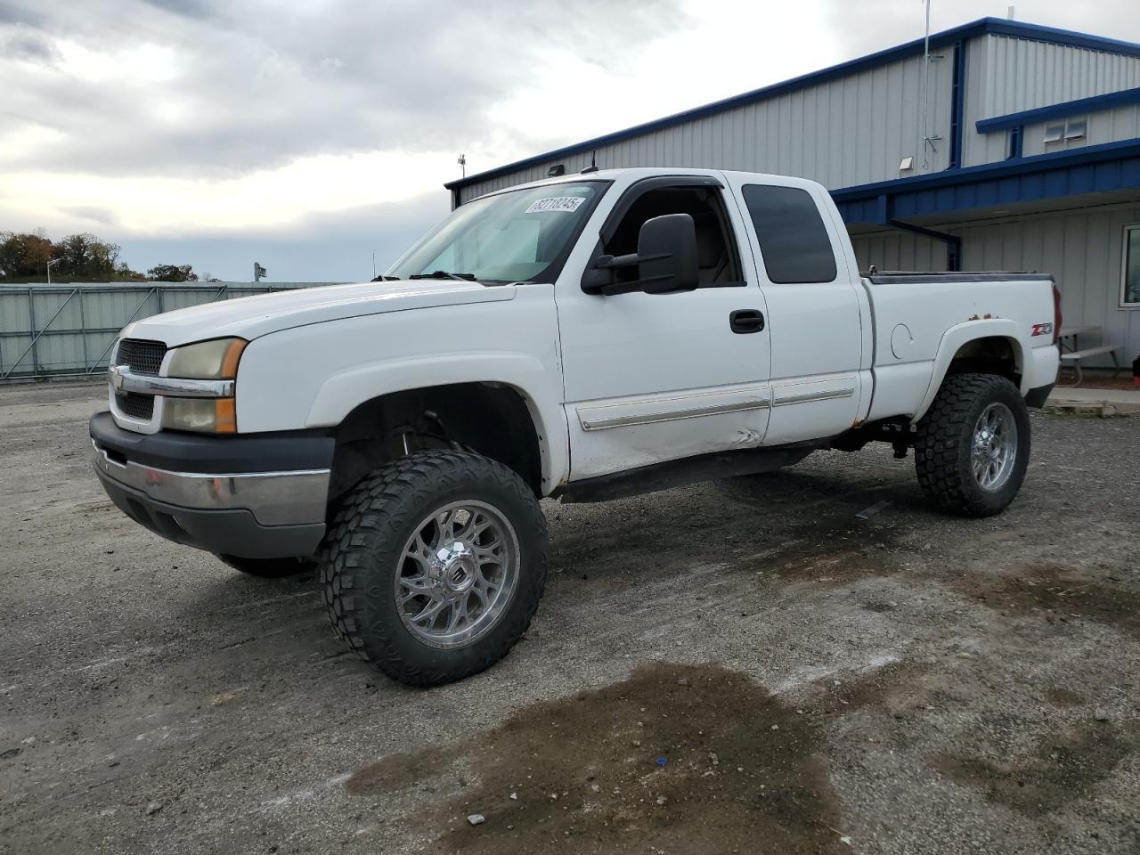2004 CHEVROLET Silverado