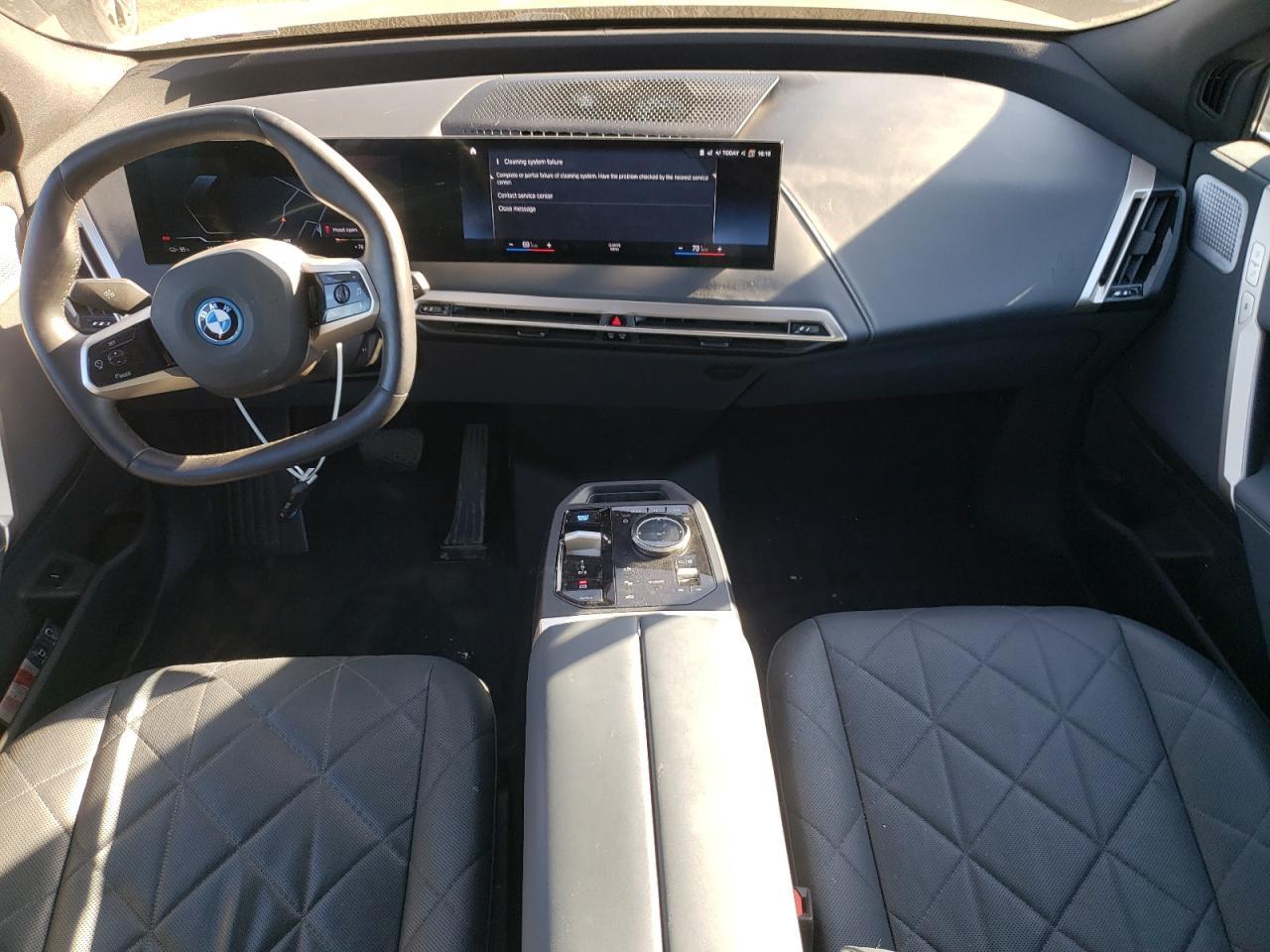 2022 BMW iX