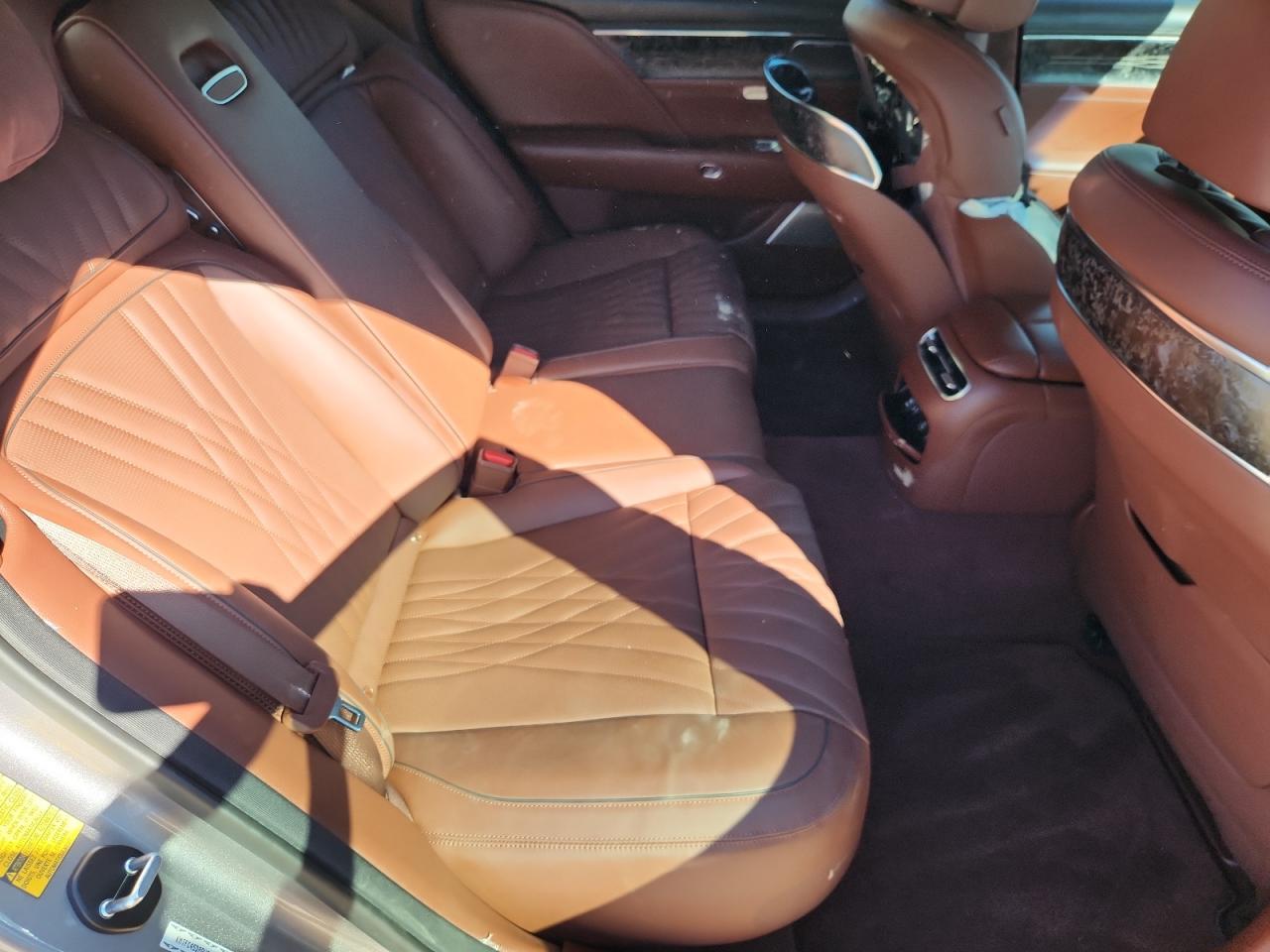 2023 GENESIS G90