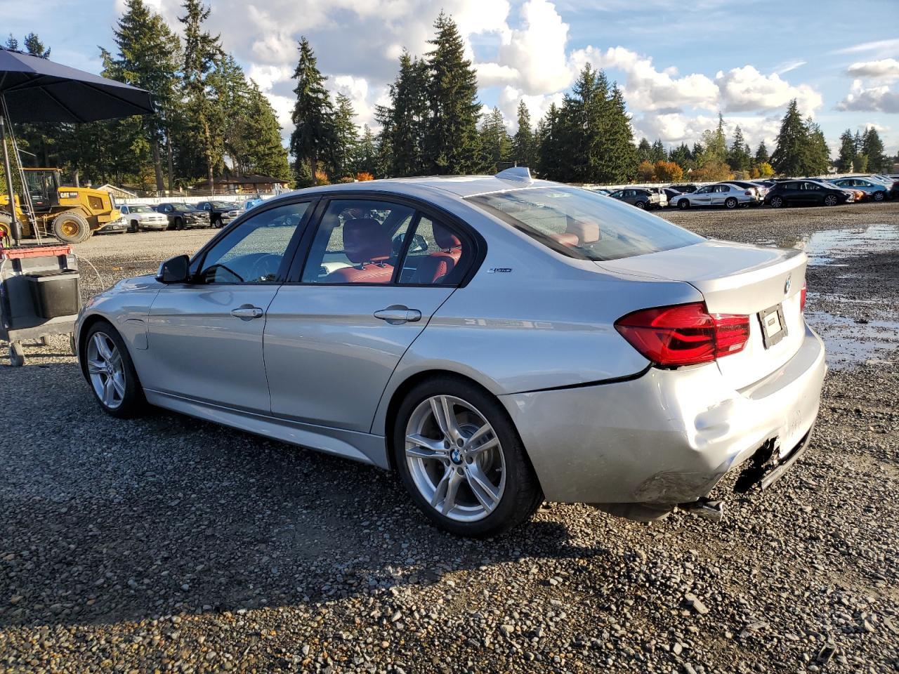 2018 BMW 3 SERIES