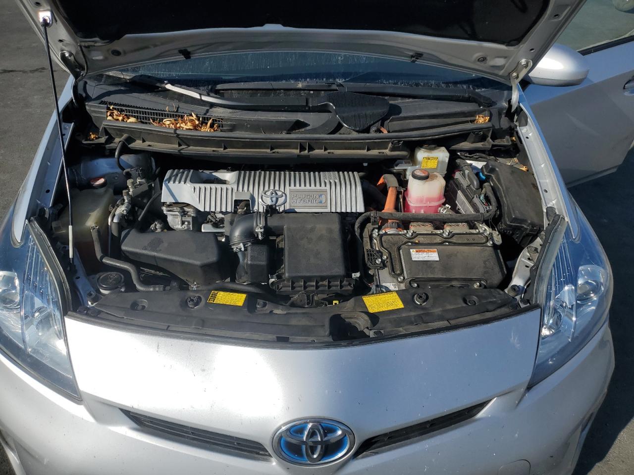 2015 TOYOTA Prius Plug-In