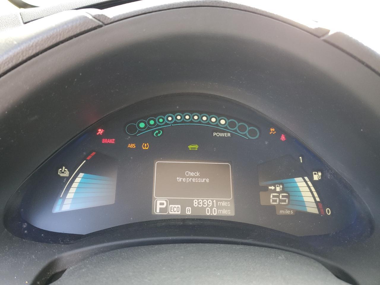 2017 NISSAN LEAF
