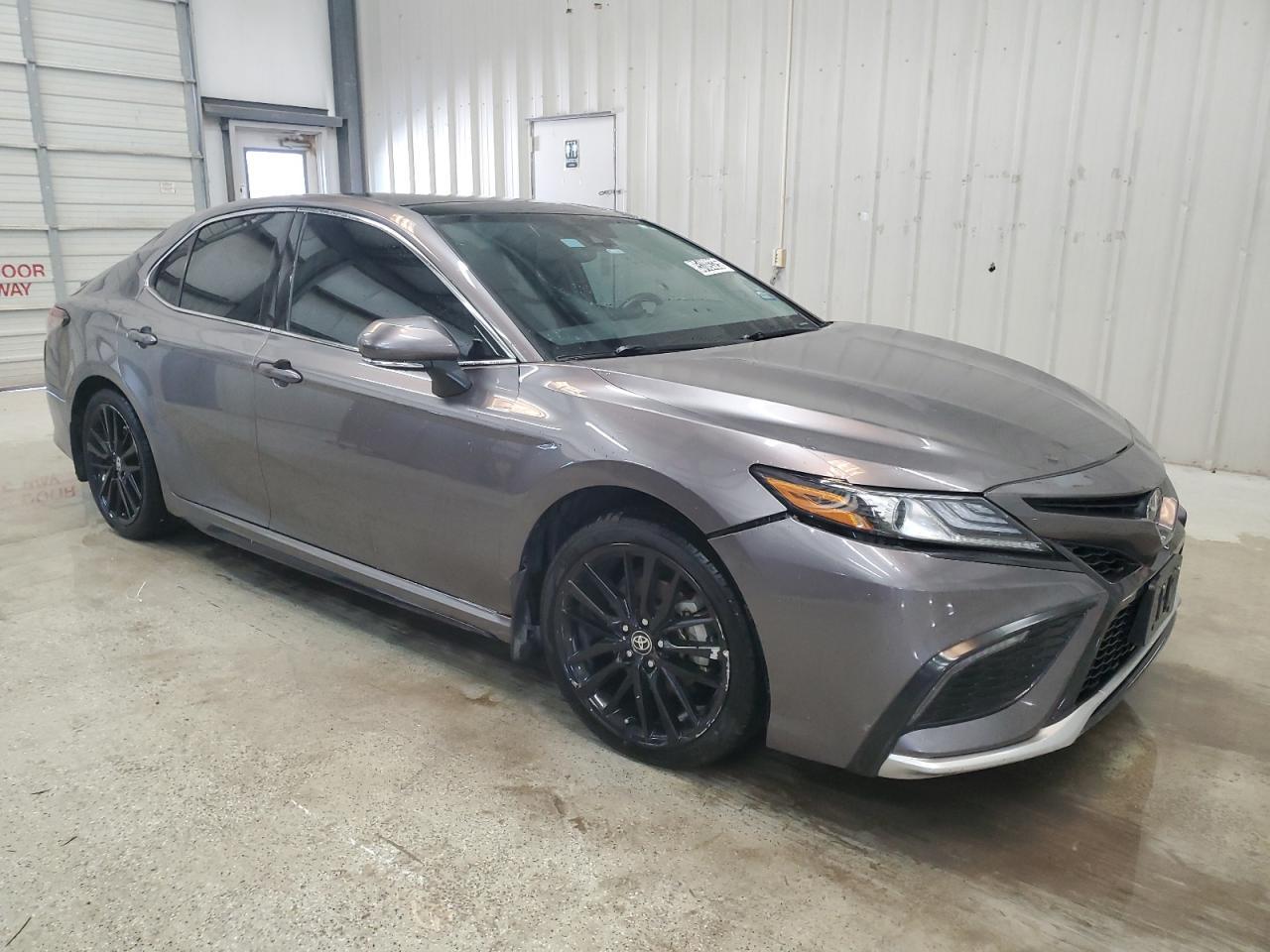 2024 TOYOTA CAMRY