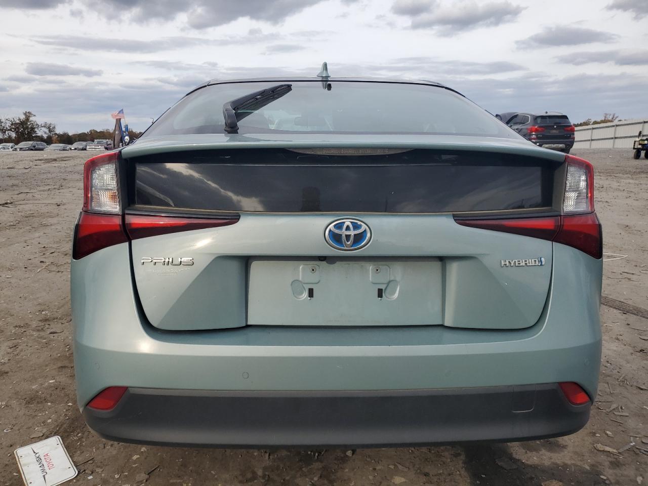 2019 TOYOTA PRIUS