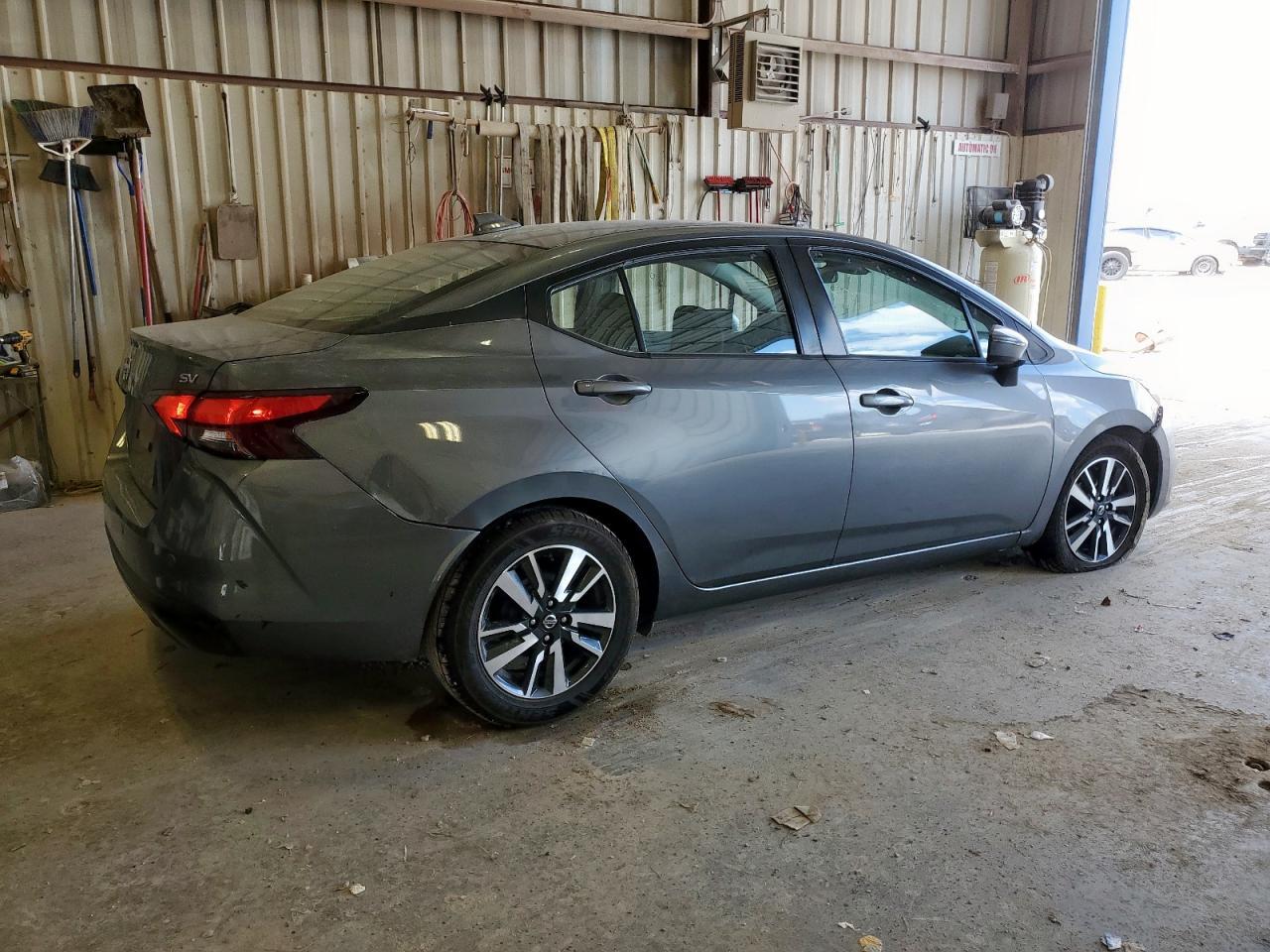 2021 NISSAN VERSA