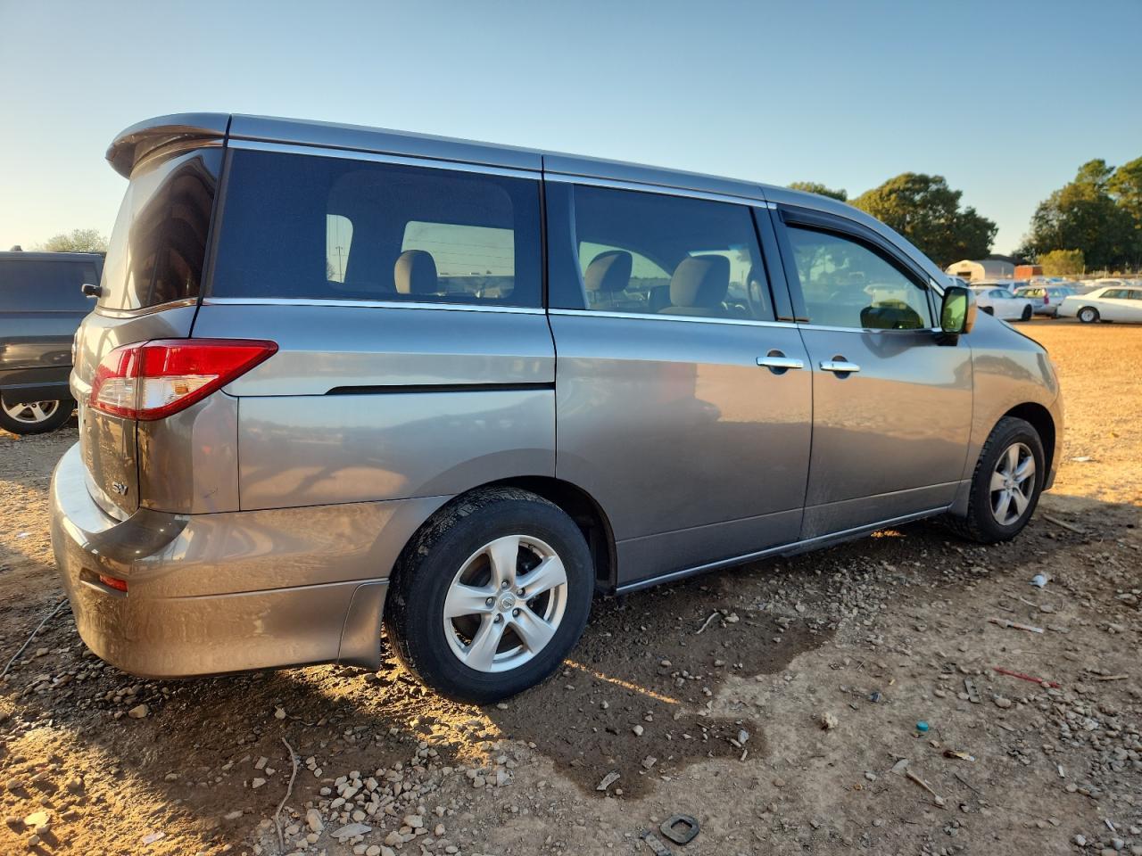 2015 NISSAN Quest