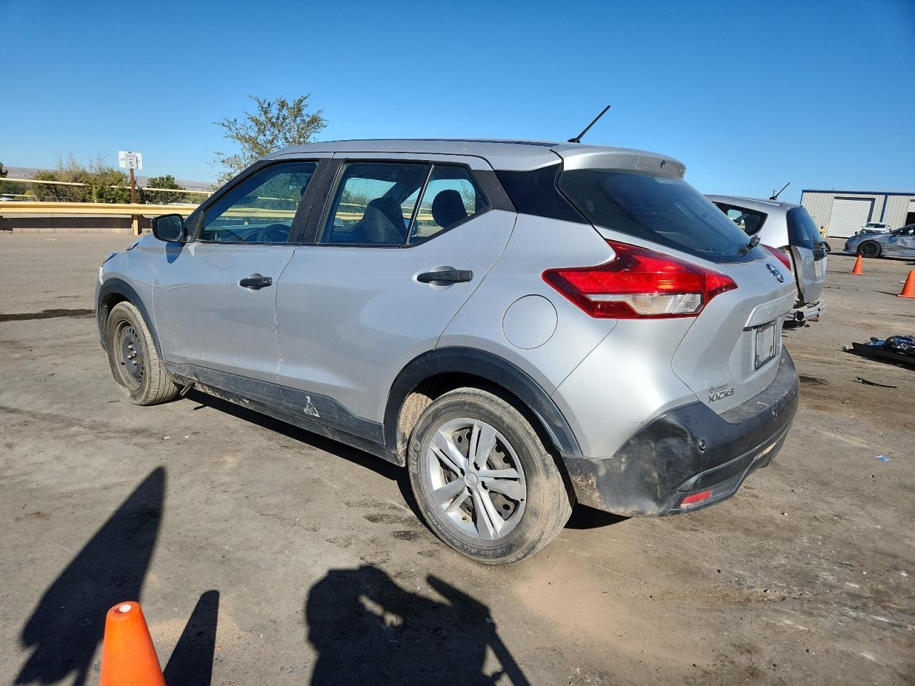 2020 NISSAN KICKS