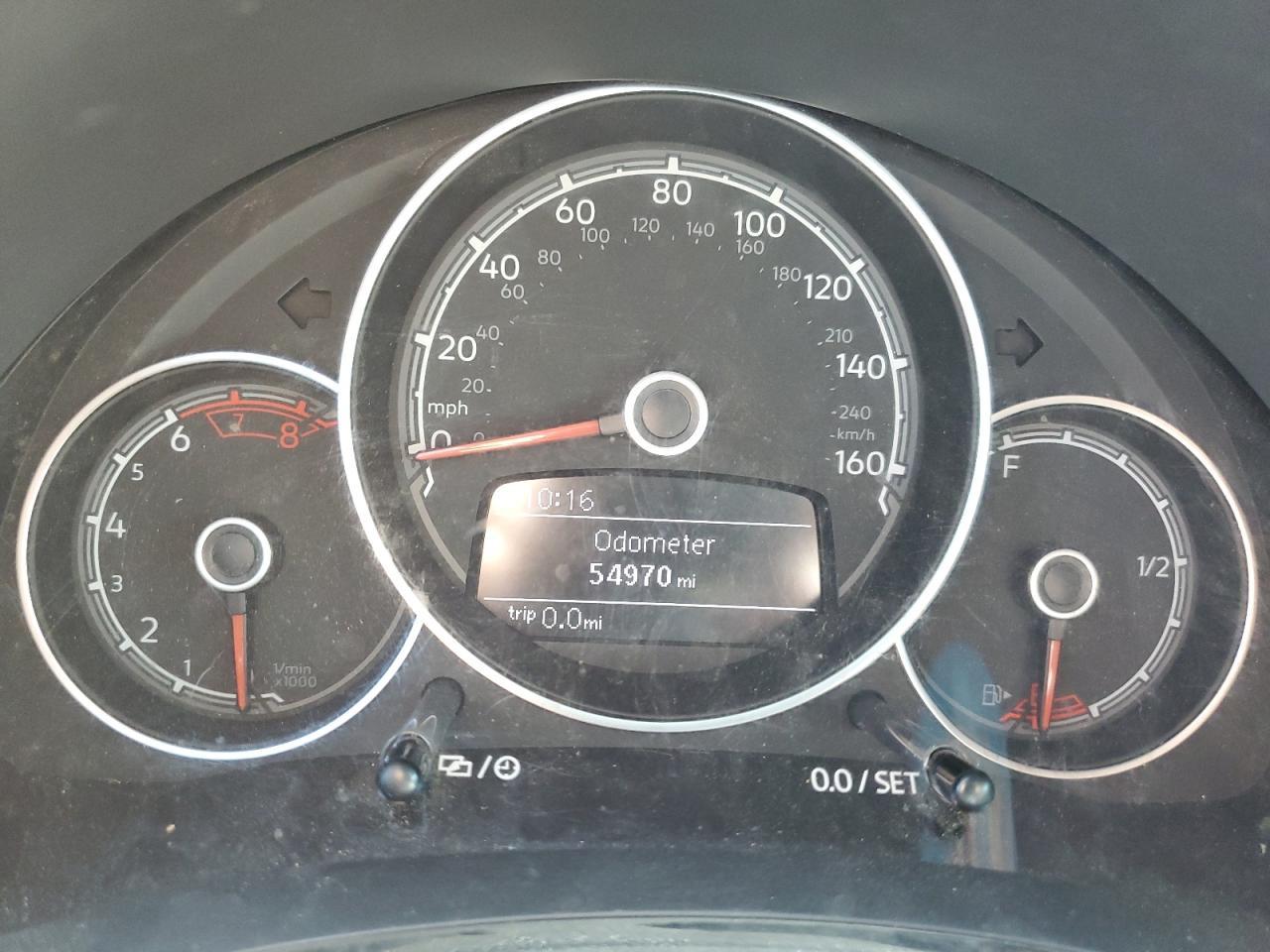 2019 VOLKSWAGEN Beetle