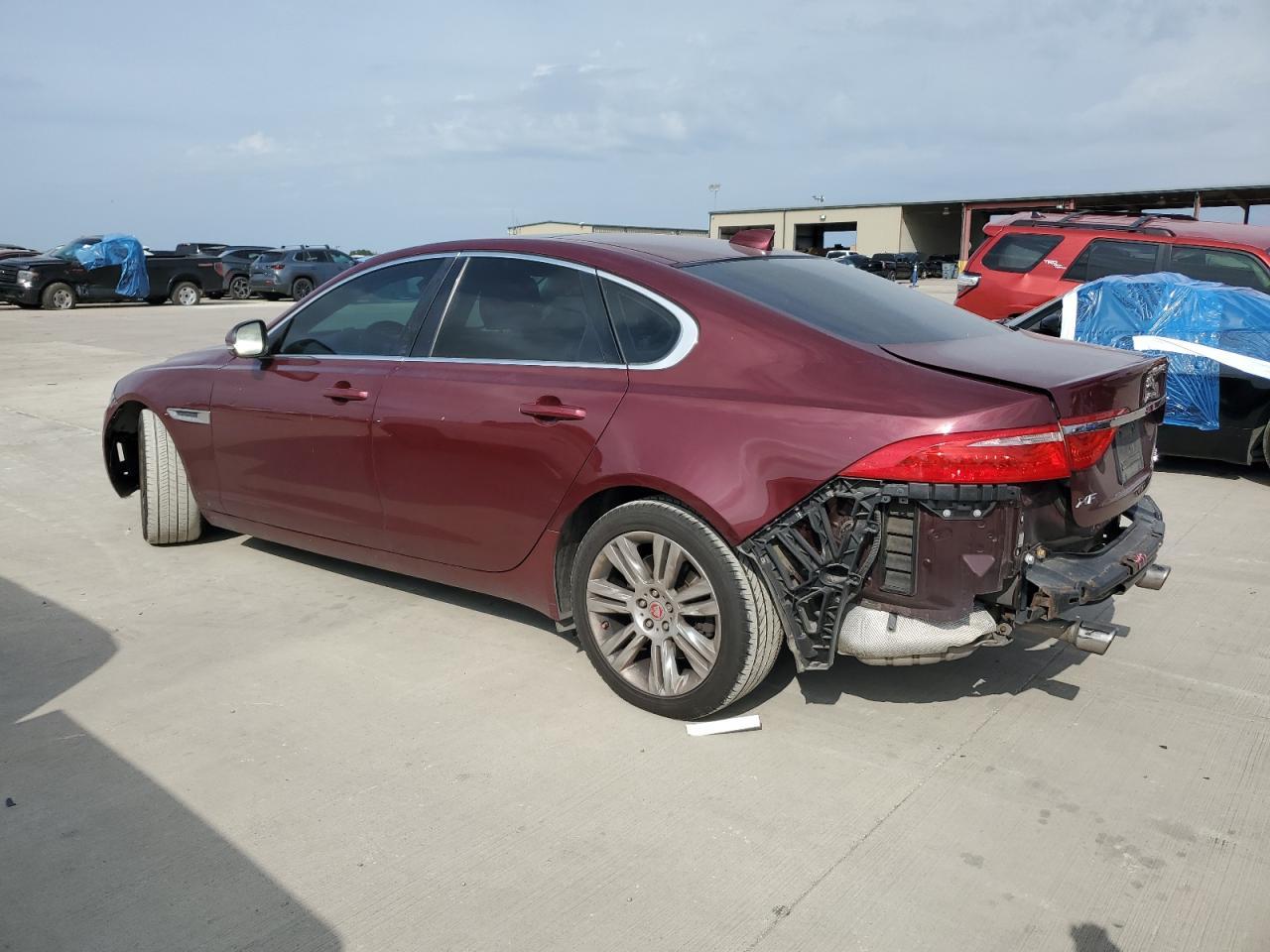 2017 JAGUAR XF