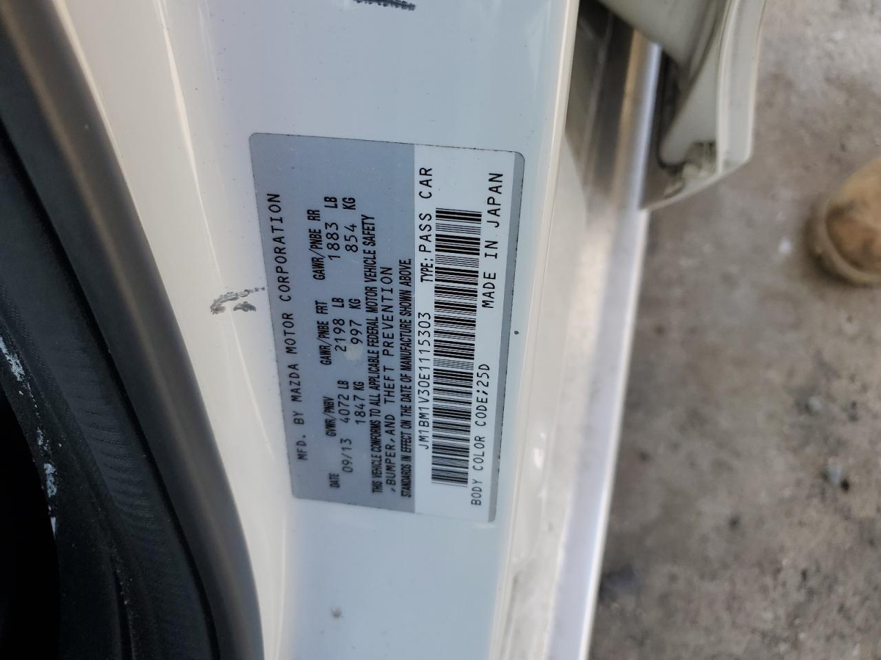 2014 MAZDA 3