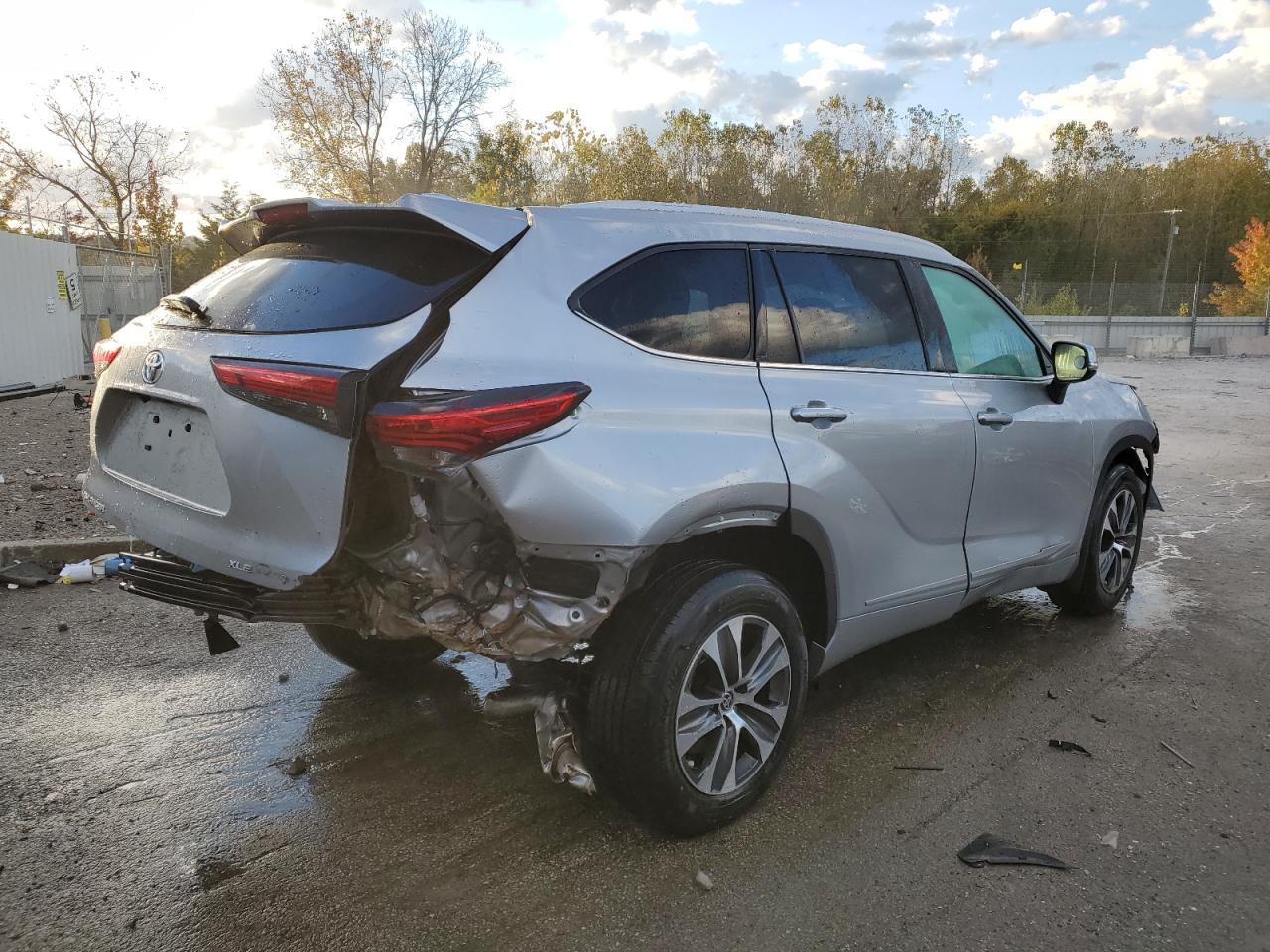 2022 TOYOTA HIGHLANDER