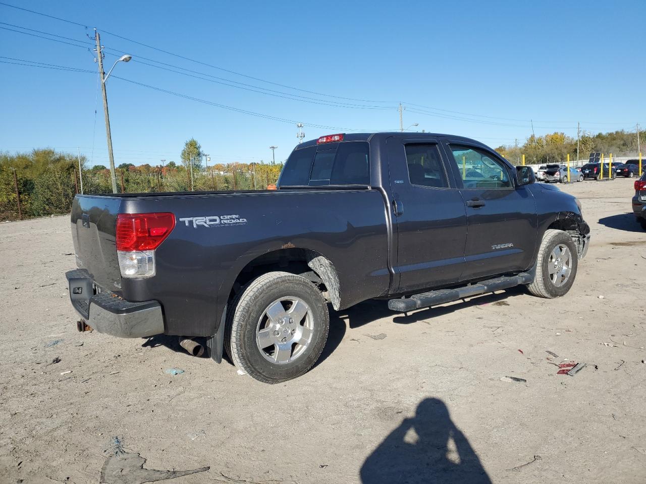 2011 TOYOTA TUNDRA