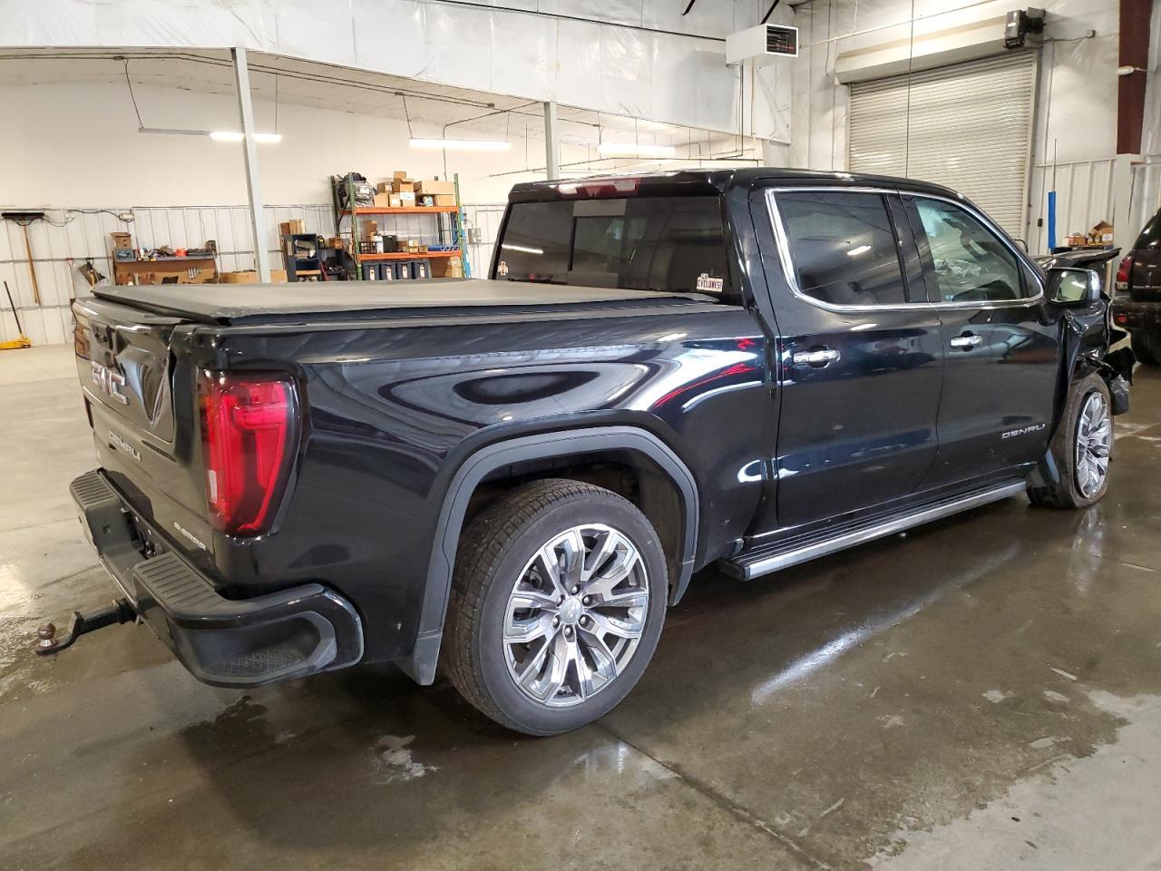 2023 GMC Sierra