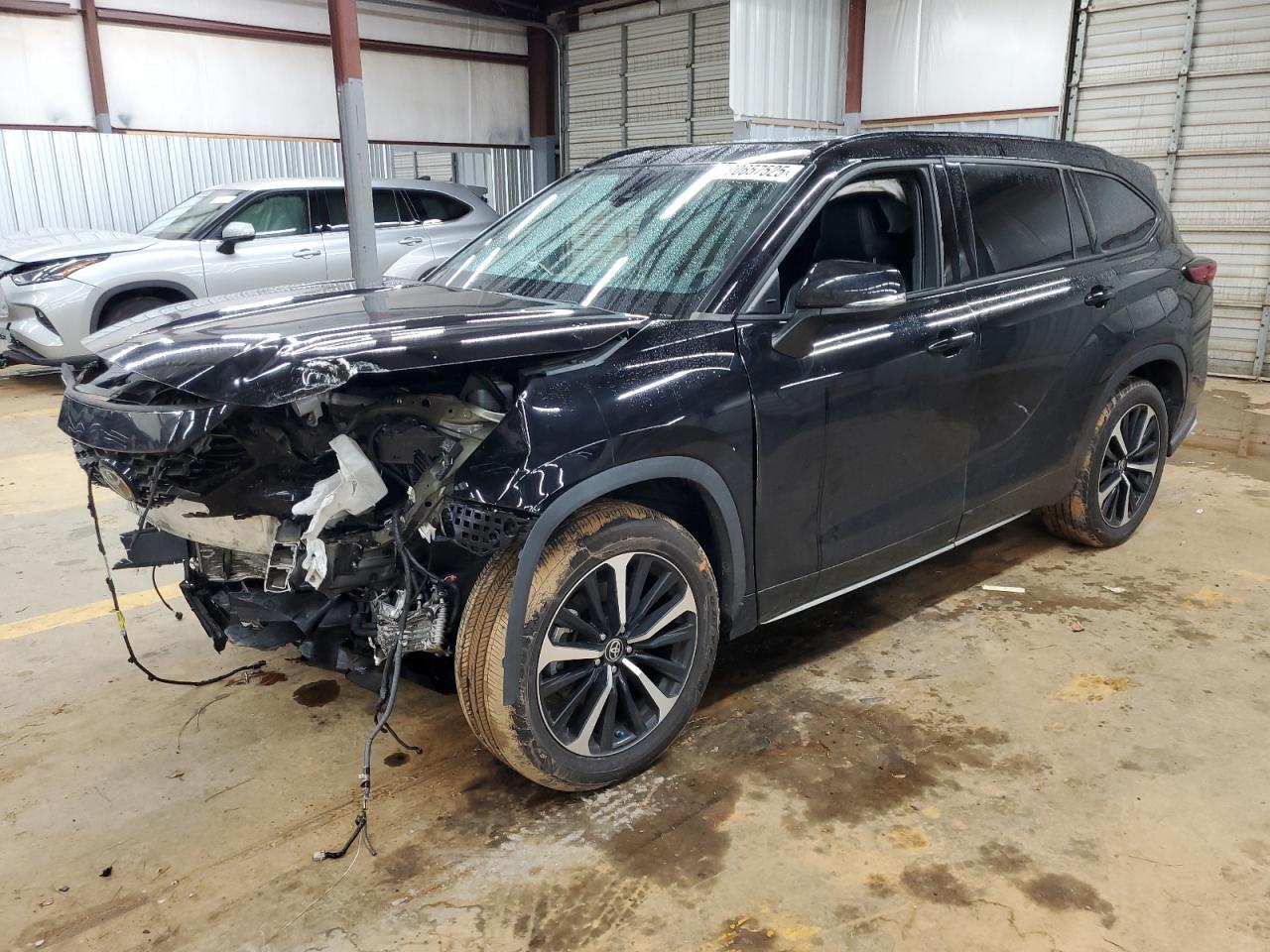 2022 TOYOTA HIGHLANDER