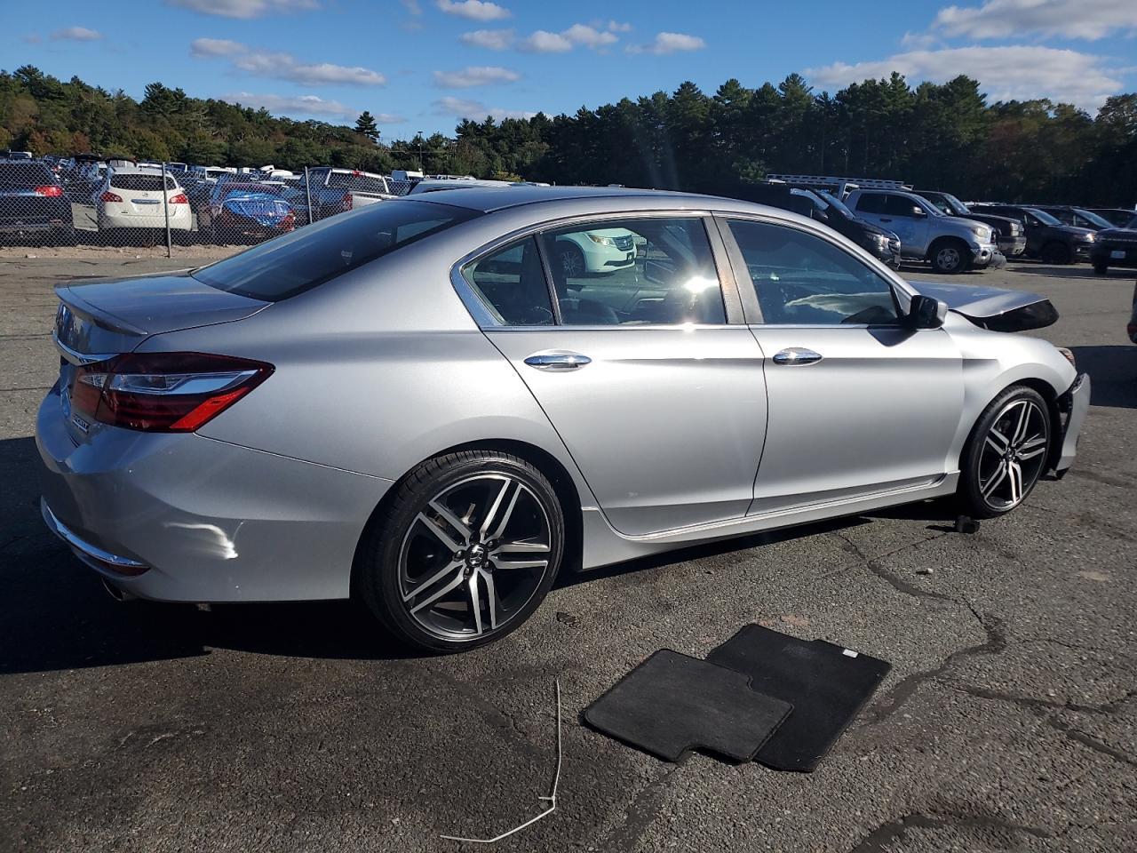 2017 HONDA ACCORD