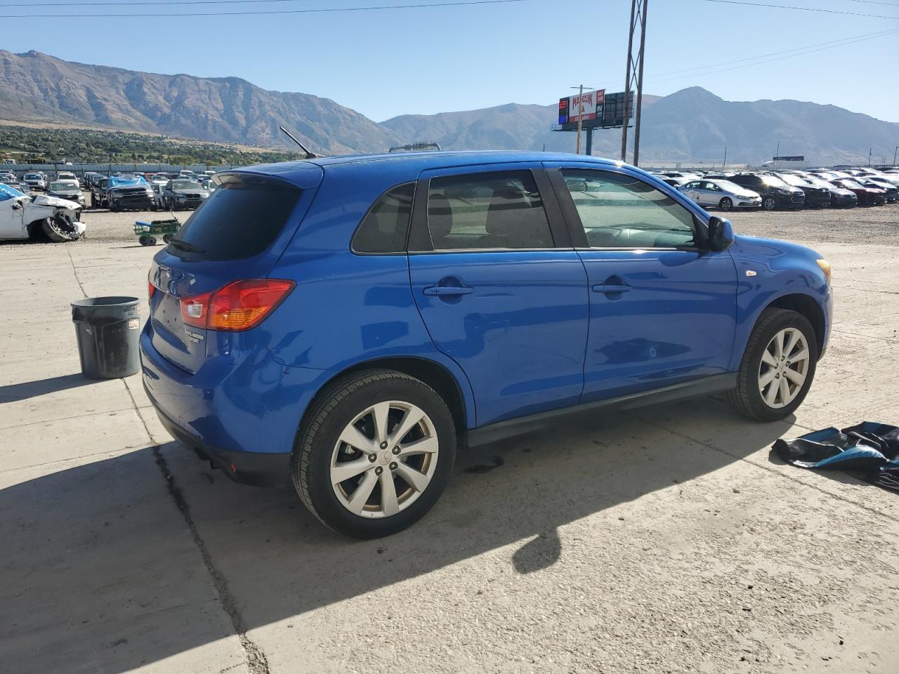 2015 MITSUBISHI Outlander Sport