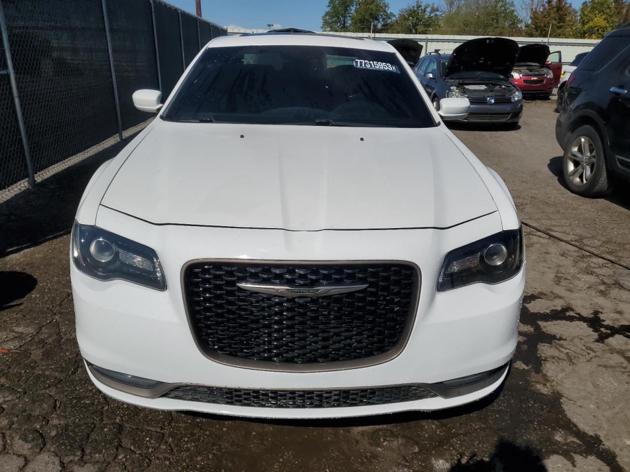 2016 CHRYSLER 300