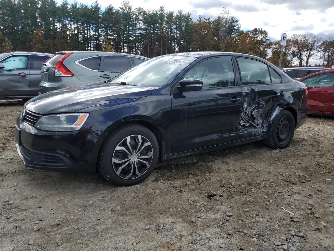 2011 VOLKSWAGEN JETTA