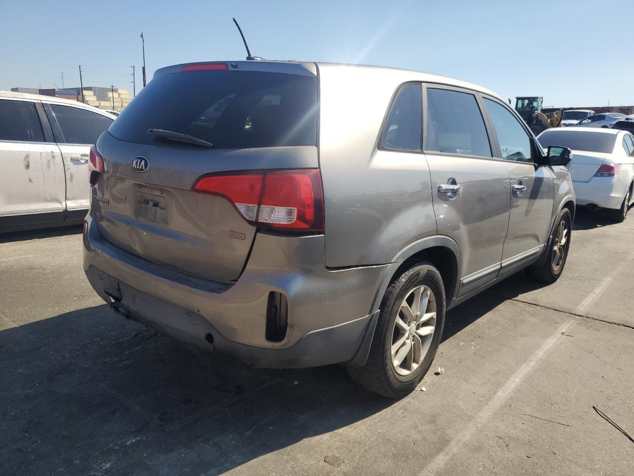 2015 KIA SORENTO