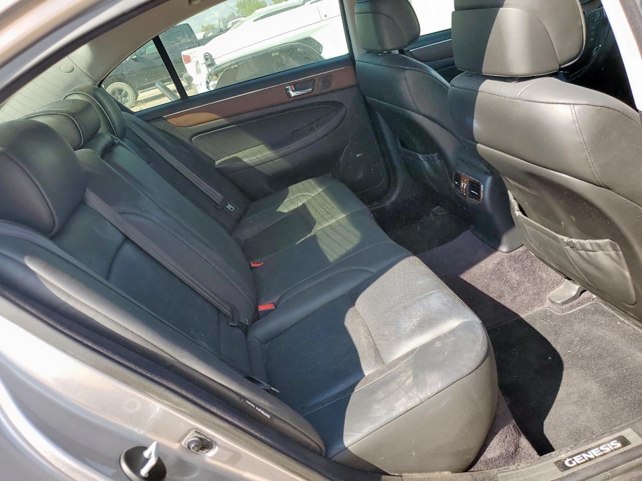 2009 HYUNDAI GENESIS