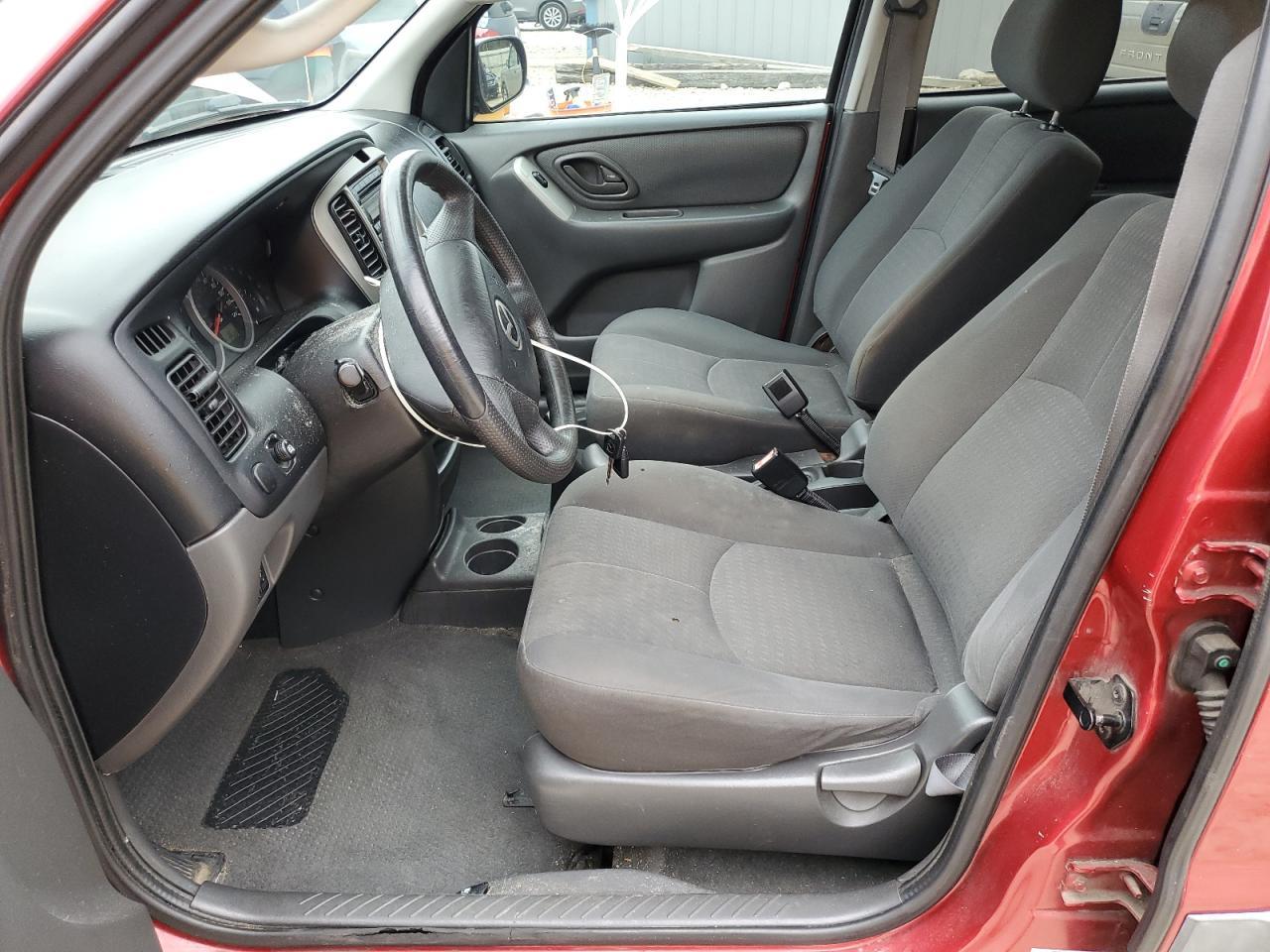 2004 MAZDA Tribute