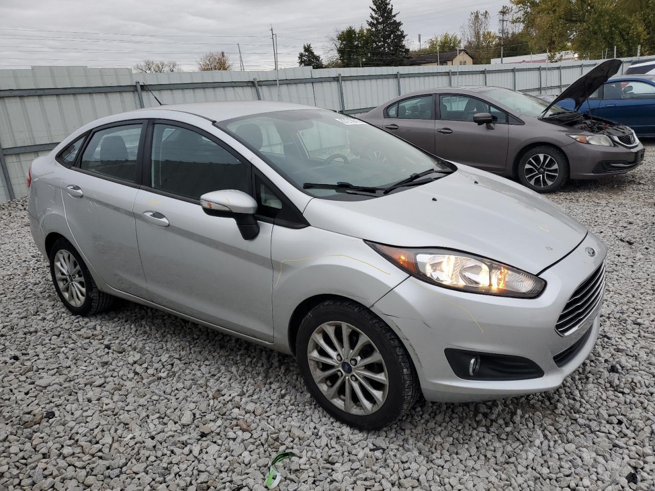 2014 FORD Fiesta
