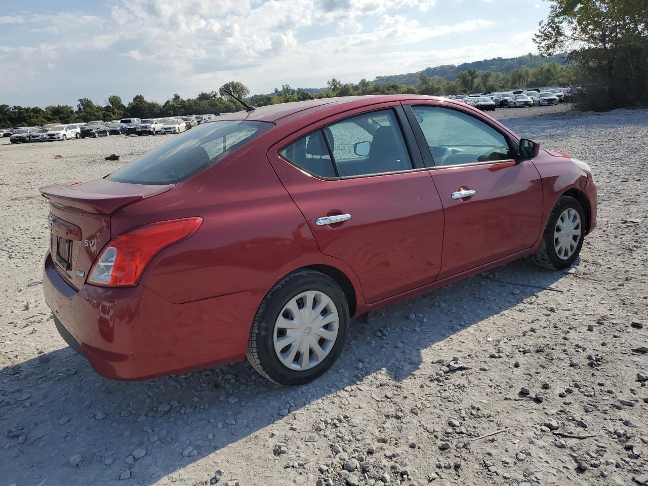 2015 NISSAN VERSA